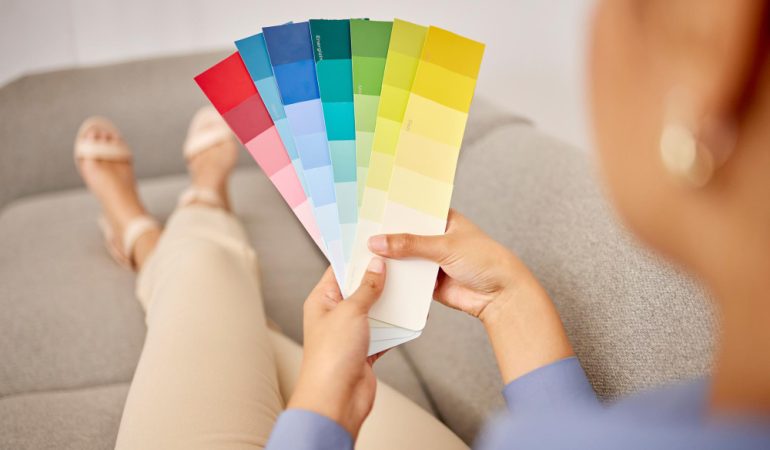 Cum să alegi culorile potrivite pentru casă