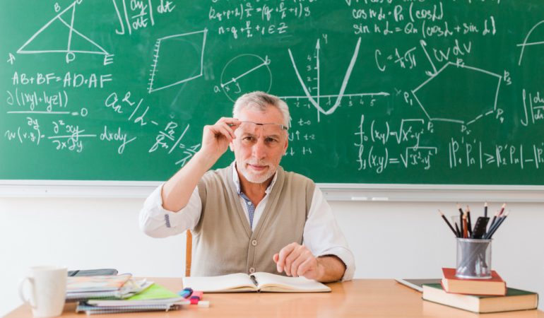 Teorema lui Pitagora: baza matematicii moderne explicată simplu